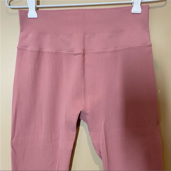 Spiritual Gangster legging - Picture 10 of 10